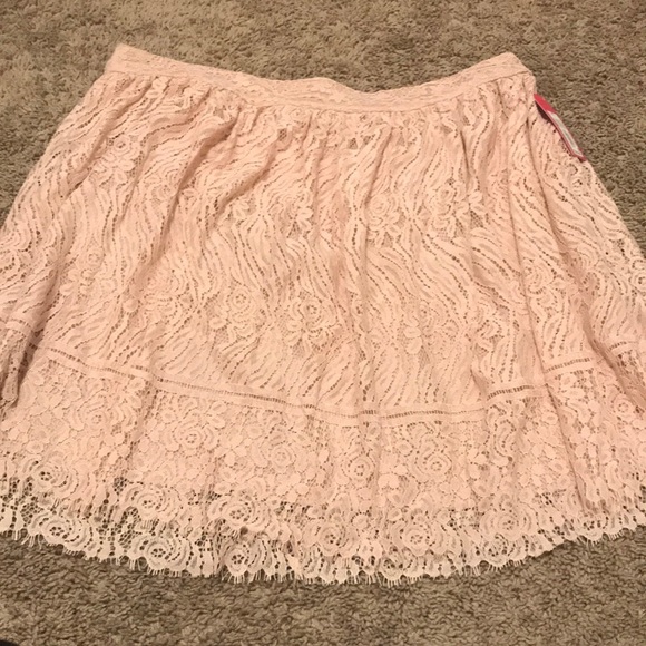 Xhilaration skirt. Dusty rose color - Picture 1 of 6